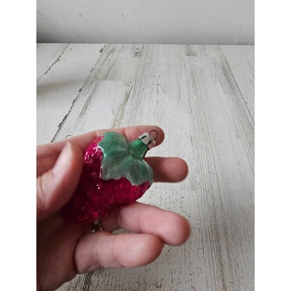 Vintage Mercury grape ornament set strawberry fruit Xmas tree pink silver red - Picture 8 of 11